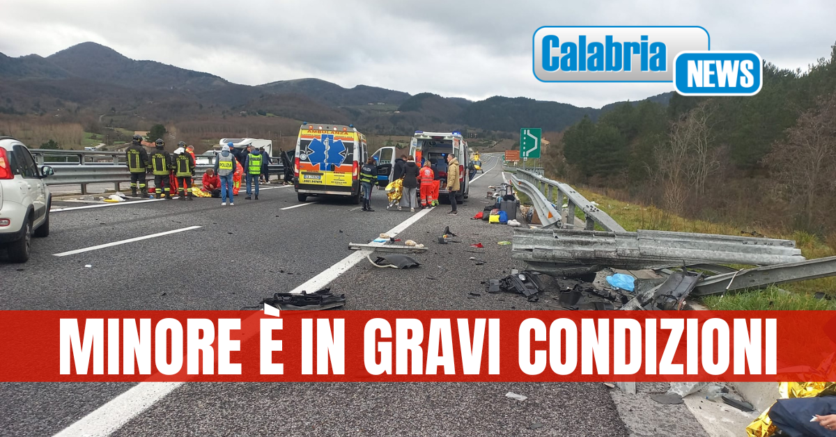 Incidente Stradale Autonomo Sulla Nei Pressi Di Mormanno Cs